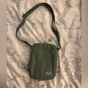 Lululemon Easy Access Crossbody